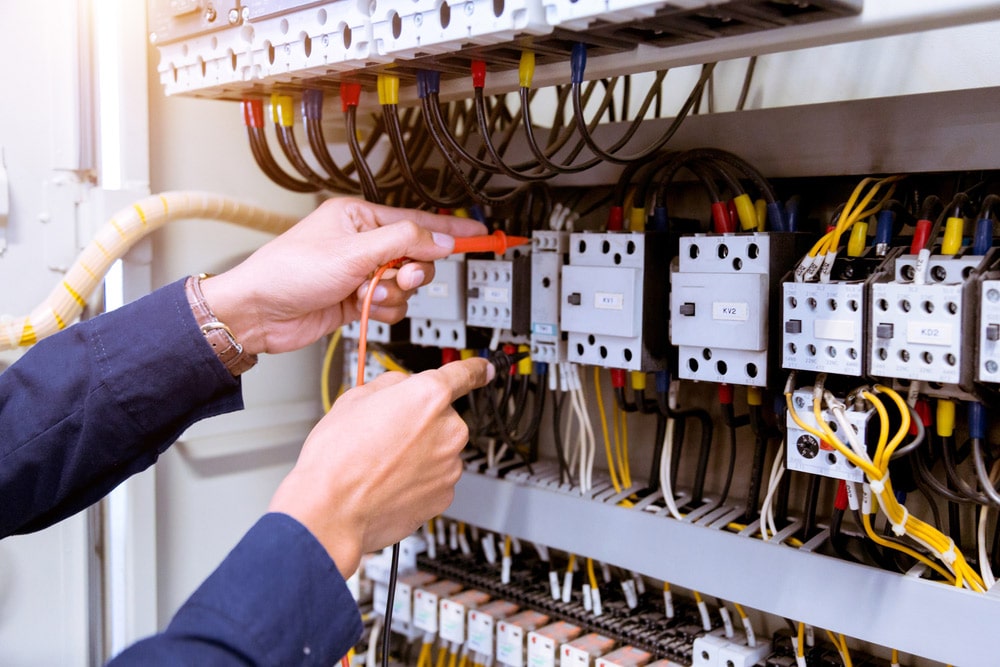 What Should You Know Before Hiring Commercial Electricians?